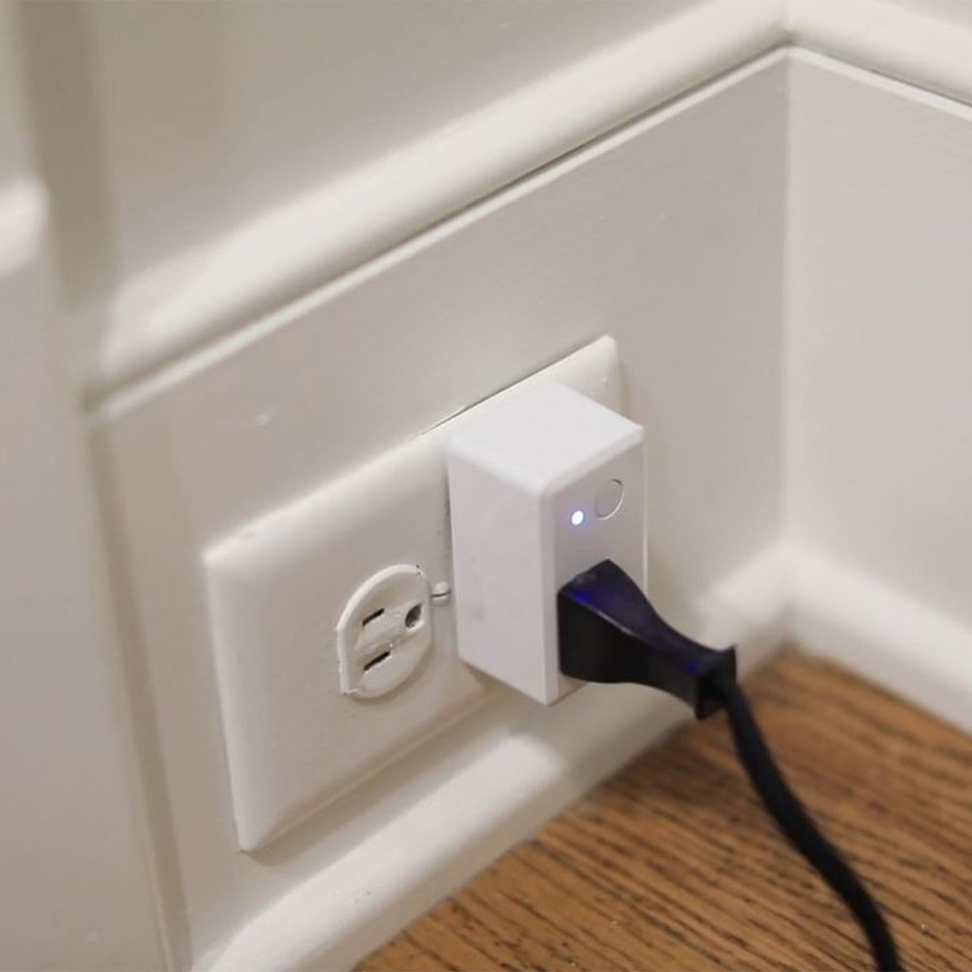 Indoor Smart Wi - Fi Wall Plug Alexa / Google - Worldwide Electric Supplies